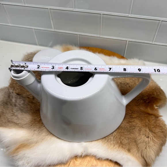 Vintage Ikea 1990’s White Minimalist Ceramic Teapot - VARME Discontinued Ikea - Picture 10 of 15